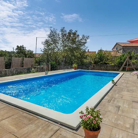 3 Bedroom Beautiful In
