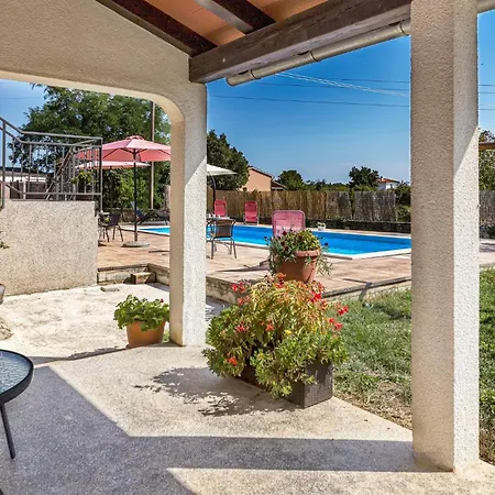 3 Bedroom Beautiful In * Svetvincenat