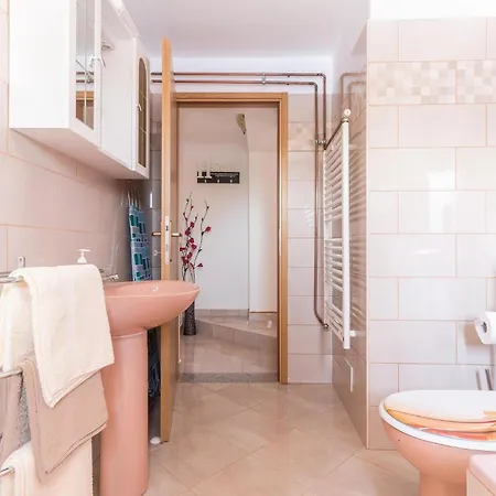 Two-bedroom In Nyaraló
